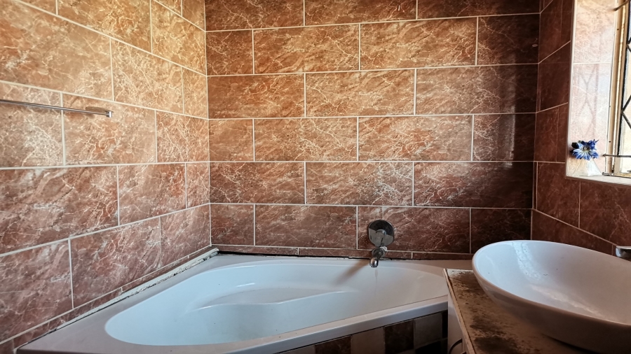 3 Bedroom Property for Sale in Promosa North West